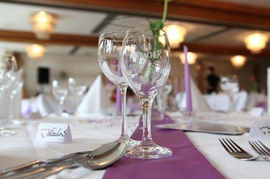Eichenhof Hotel Gbr Eislingen Eksteriør bilde
